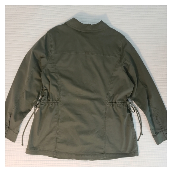 Utility Jacket - Picture 2 of 6